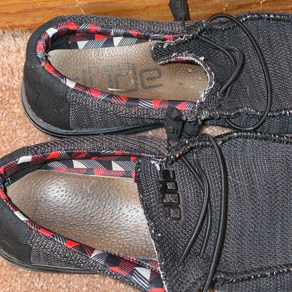 Hey dude shoes red gray and black shoes size 11 men’s causal shoes Wally Sox - Picture 7 of 10